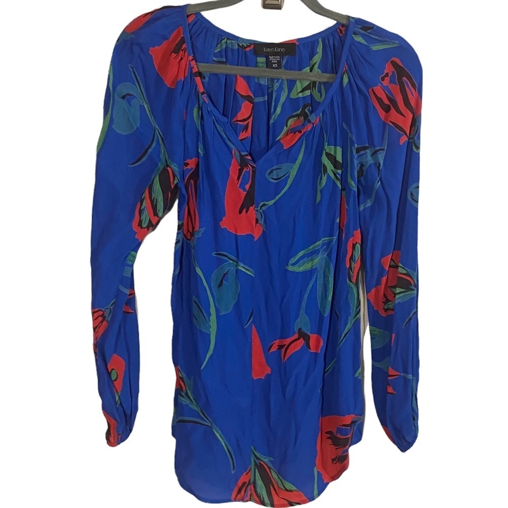 Karen Kane V-neck blouse Cobalt Blue and Red Floral Sz XS